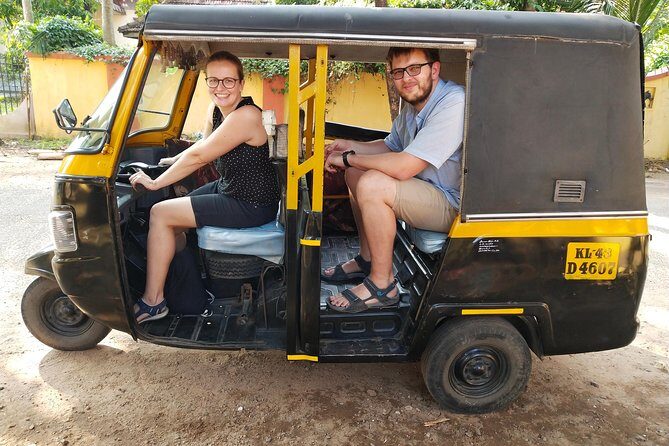 Adventure Tuk Tuk Tour in kochi - A Private Guided Tour with Hotel Pick up - Guides, Pace, and the Electric Tuk-Tuk Advantage