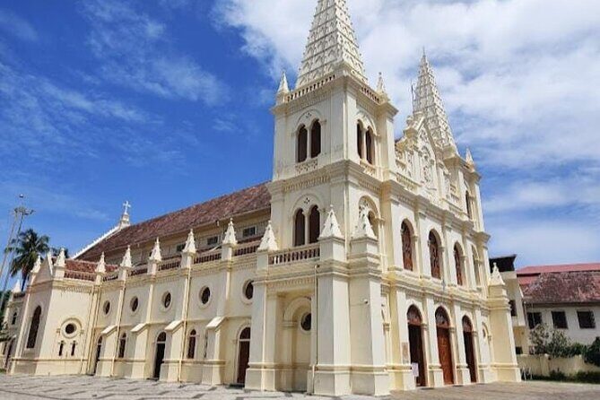 Fort Kochi Local Sightseeing Tour - Stop 2: Fort Kochi Beach for a sea-breeze reset