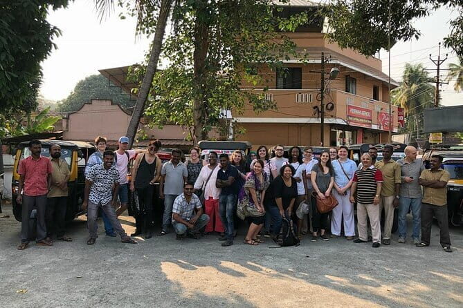 Fort Kochi Sightseeing Tuk-Tuk Tour - Temples, Jain noon feeding, and keeping respectful timing