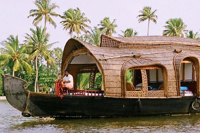 Kochi Private Tour: Overnight Alleppey Backwaters Houseboat Cruise - Key things to know before you go