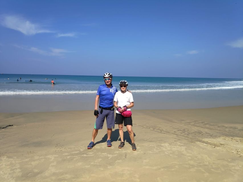 Kochi to Marari/ Kumarakom/ Alleppey eBike/Cycling Tour - Fishermen villages and fish farms: the human side of the coast