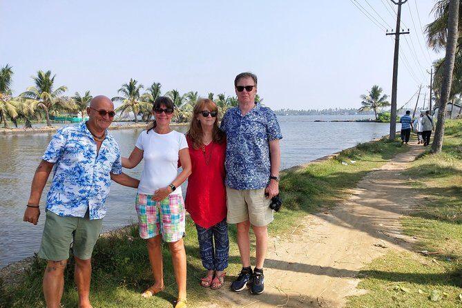 Kochi Village Life Experience tour - The Real Tour of Kochi ! - Coconut oil factory: from dried coconuts to fresh oil
