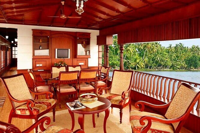 Nature Beauty, Backwater of Kerala Tour (05 Nights - 06 Days) - Alleppey backwaters: the 22-hour houseboat cruise that changes your tempo